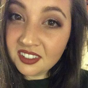 Meet your Posher, Stepahnie